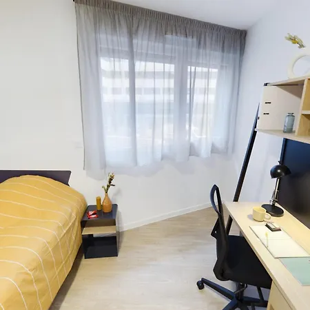 Kley Apartment